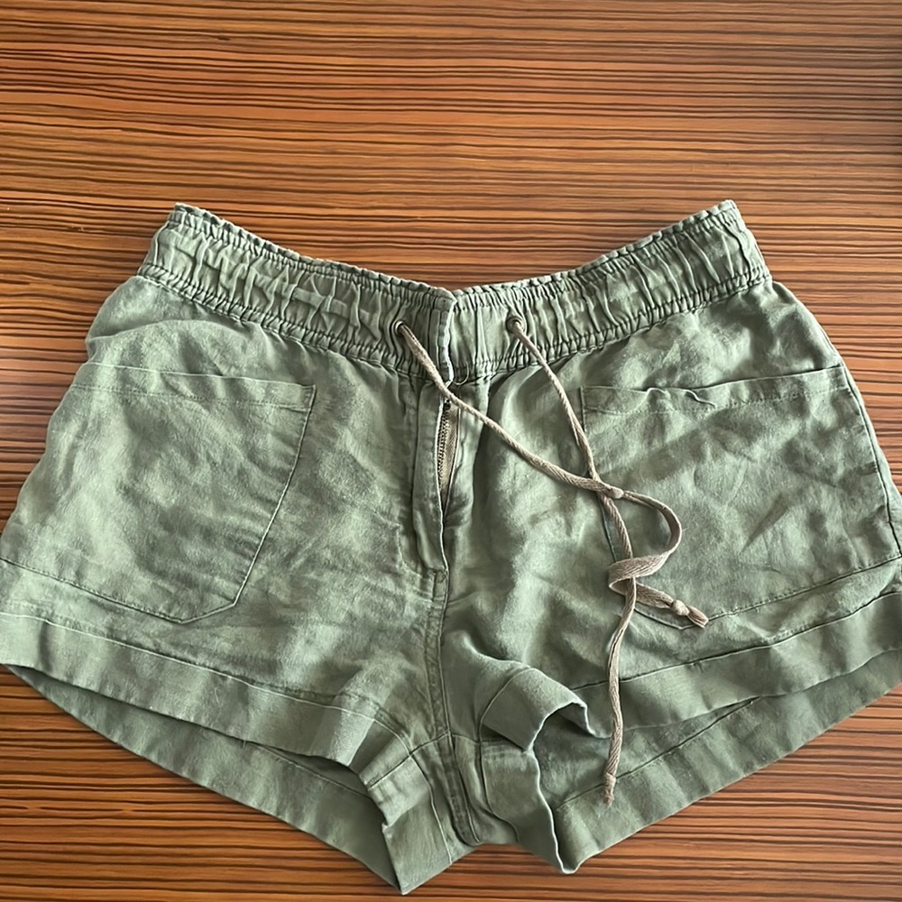 Forever 21 army green linen shorts.